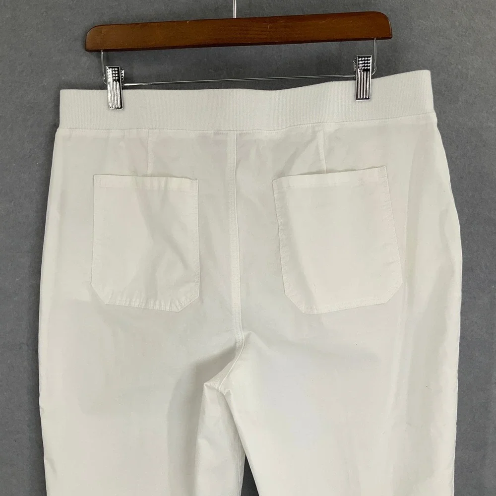 Chicos Women's‎ White Pants Size 2 (US L) Cropped Eyelet Details Vacation Cruise - Picture 7 of 13